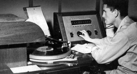 走進&ldquo;蚊子網絡&rdquo;:揭秘美國軍用無線廣播電臺誕生的塵封往事