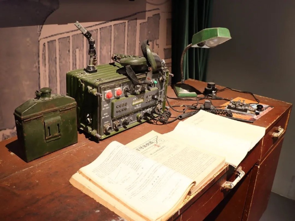 暗夜追光丨因為他,才有了"永不消逝的電波"_長江云 - 湖北網絡廣播